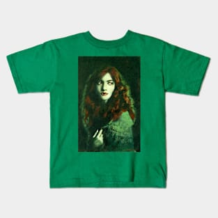 Vintage Gothic Femme Fatale Vampire Kids T-Shirt